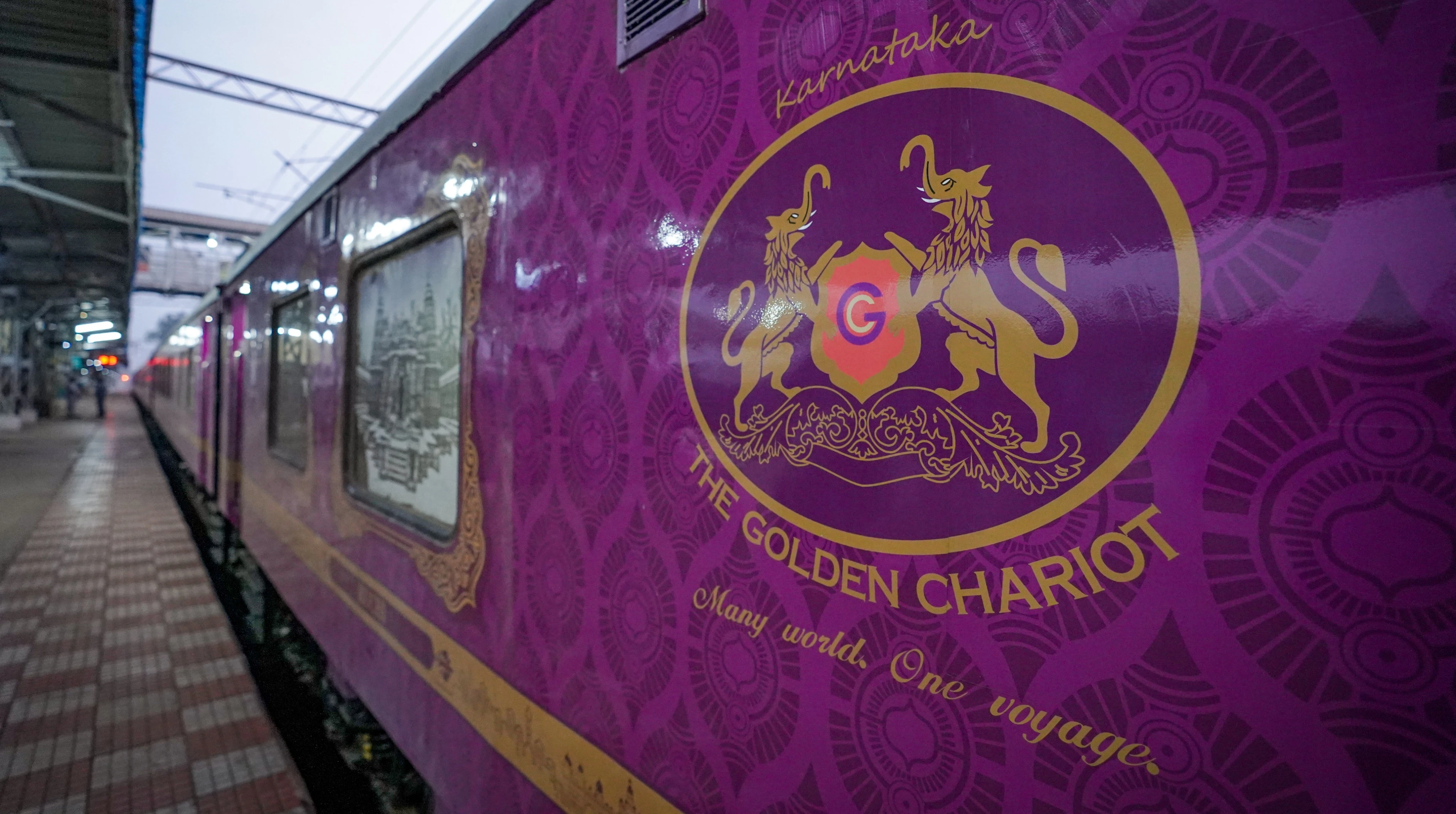Experience the royal elegance of India from the iconic luxury trains of India